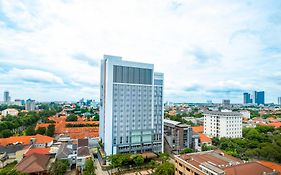 Hotel Royal Tulip Darmo Surabaya